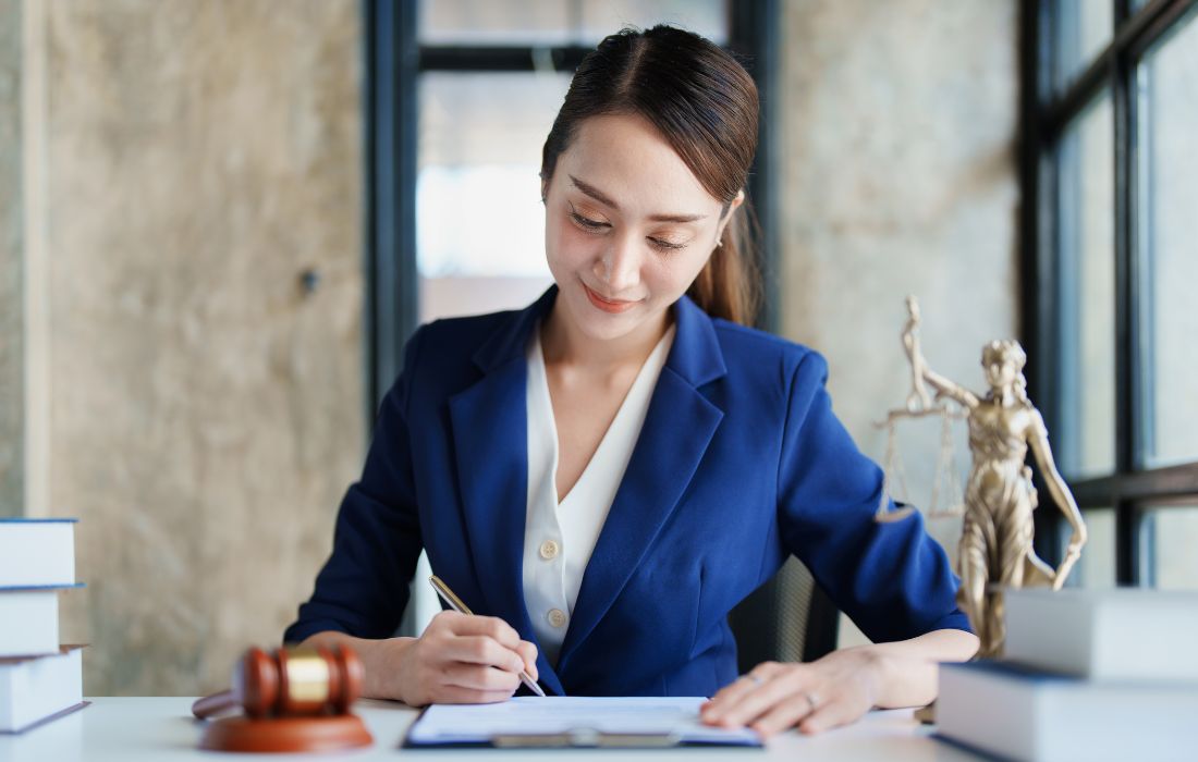 How a Workers Comp Attorney Can Maximize Your Claim Value